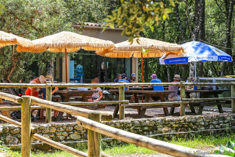 Restauration - Parc Zoologique à Cupulatta - Vero, Corse