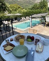 Petit dejeuner - Hôtel Si Mea - Corte, Corse