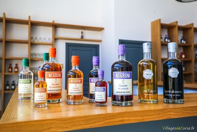 Handwerkliche korsische Liköre von Negroni - Brennerei Calacuccia - Niolu - Korsika