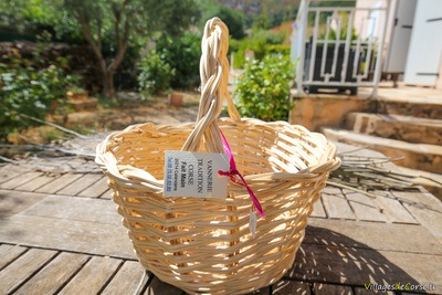 Panier osier blanc vannerie corse calenzana
