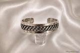 Handgefertigter Armreif aus Silber - BdeH-Kreation