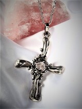 Ciondolo a forma di croce in argento