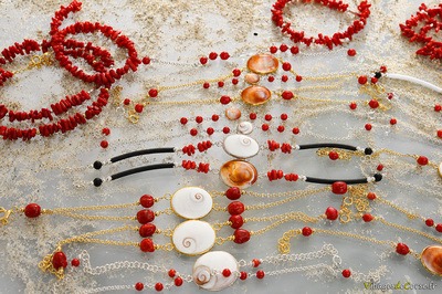 Bracelets corail et oeil ste lucie