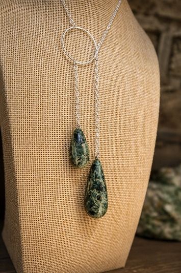 Pendentif serpentine corse bijou artisanal