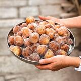 Brocciu fritters