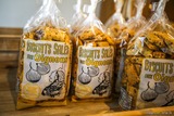 Biscuits apéritifs aux oignons - Biscuiterie artisanale E Fritelle à Calenzana et Calvi