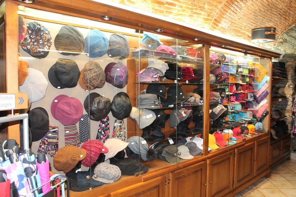 Chapeaux et accessoires La Chapellerie - Commerce - Corse