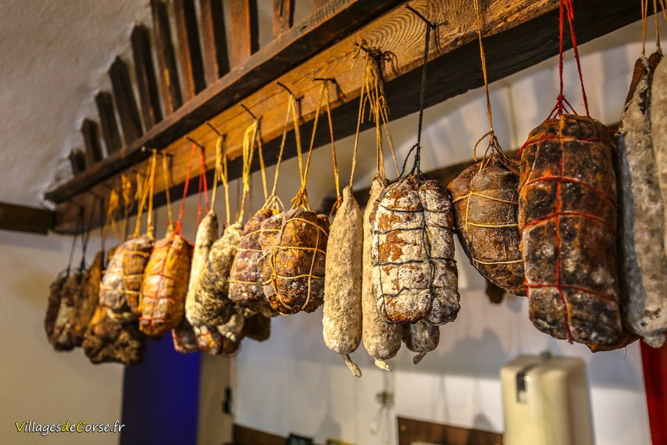 Corsican charcuterie Allevu u Porcu Cappusgiu - Gastronomy - Corsica