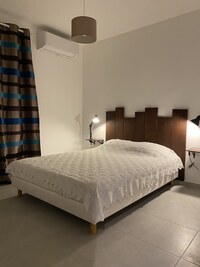 Doppelbett - Wohnungsvermietung in Vallecalle, Oberkorsika