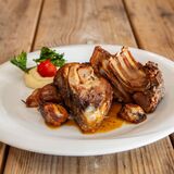 Agnello al latte arrosto