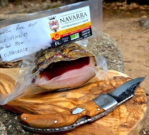Korsischer AOP-Lonzu - Charcuterie du Nebbiu in Santo-Pietro-di-Tenda auf Korsika