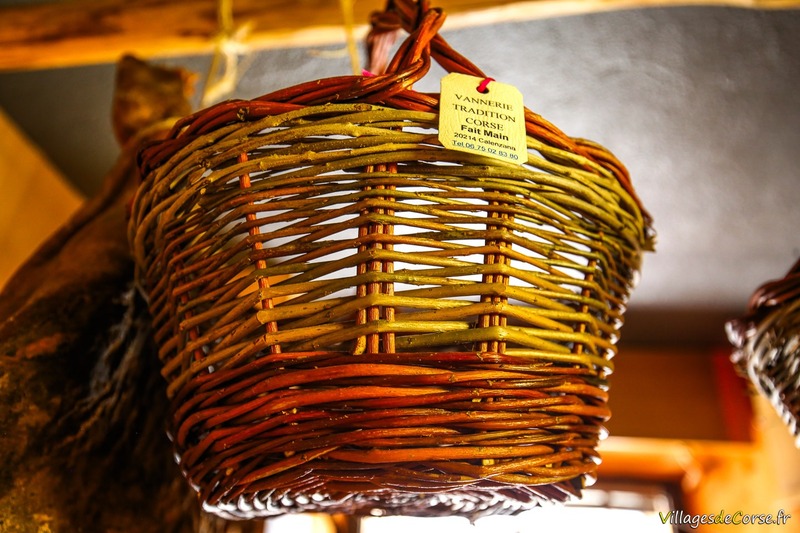 Cesto di vimini artigianale - A Muvra - Zonza, Corsica