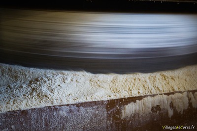 Moulin à châtaignes