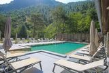 Piscina - Terrazza del ristorante a Corte in Alta Corsica