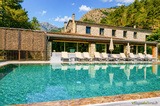 Sun loungers by the pool - Auberge de la Restonica in Corte