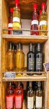 Vin Groceries Tisori Nostri