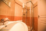 Shower hotel corse