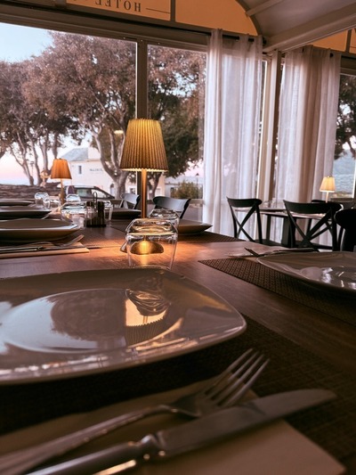 Restaurant dining room with sea view - Au Bon Clocher in Canari, Cap Corse