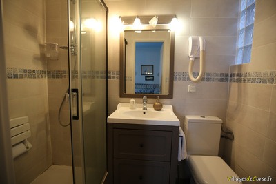 Bagno - Hotel L'Aiglon - Zonza, Corsica