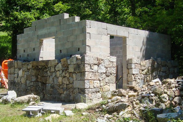 construction caseddu pierres seches corse bastelica