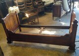 Restauration sofa