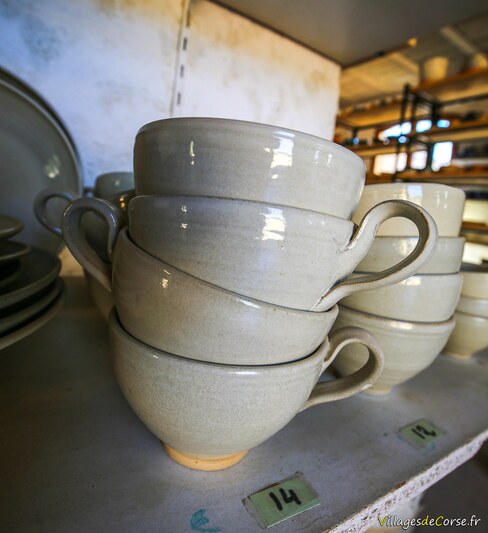 Bol en poterie artisanale