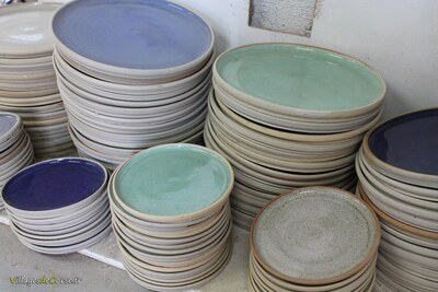 Assiettes artisanales en grès - Poterie de Corbara