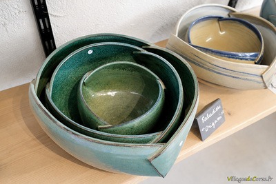 Saladiers origami en grès - Poterie de Corbara