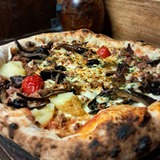 Mediterrane Moussaka-Pizza - Pizzeria A Bastella, Lucciana