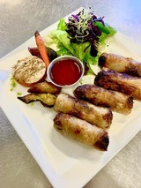 Corsican veal spring rolls with crunchy vegetables - Restaurant I Fratelli in Rapale.