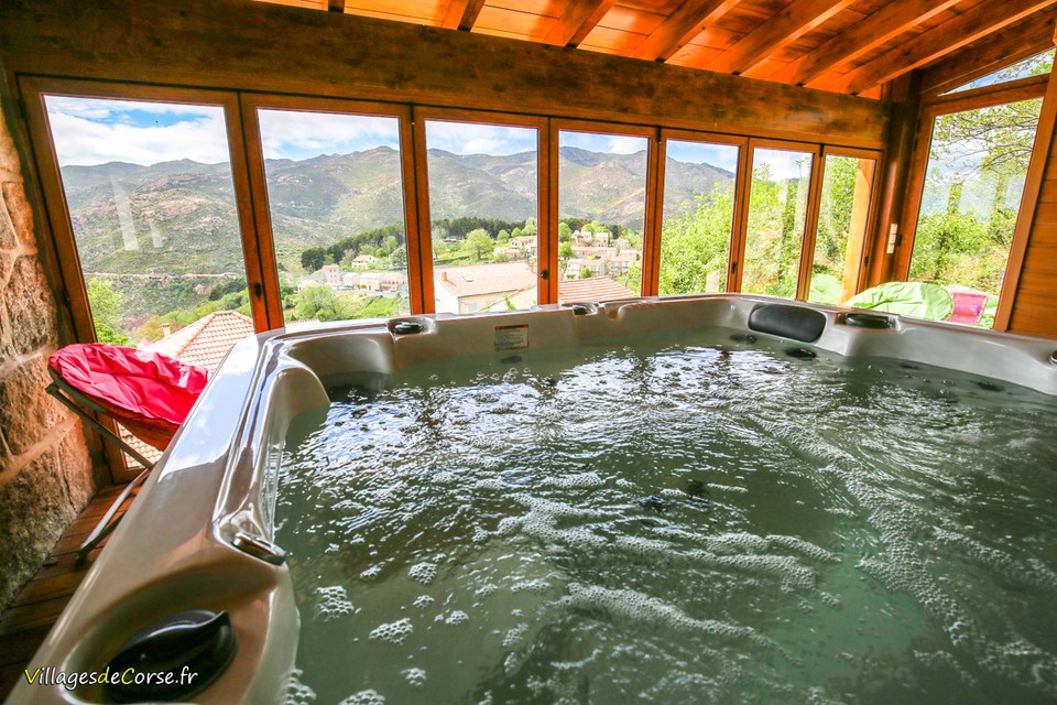 Corsican Mountain Jacuzzi