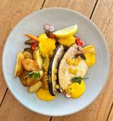 Pesce spada grigliato con salsa di nonna al limone confit