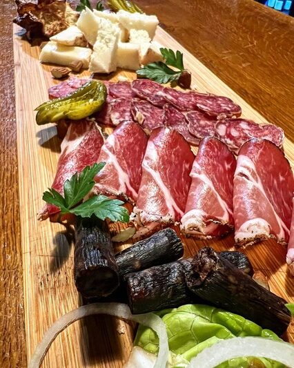 Tagliere di salumi - Ristorante U Palmentu - Centuri, Corsica