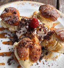 Profiteroles - Ristorante U Palmentu - Centuri, Corsica