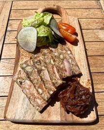 Terrina fatta in casa con cipolle confit - Ristorante U Palmentu - Centuri, Corsica