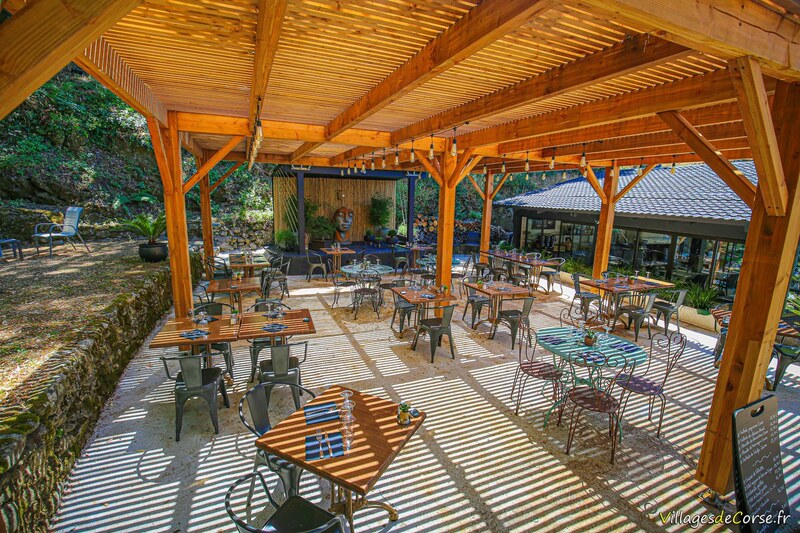Terrazza ristorante in funtanella zilia