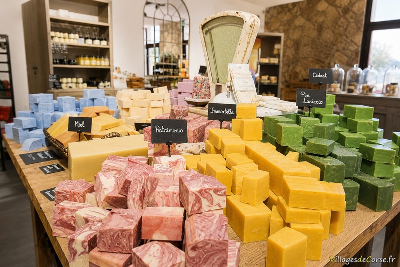 Gamme de savons solides artisanaux - Savonnerie du Nebbiu à Patrimonio