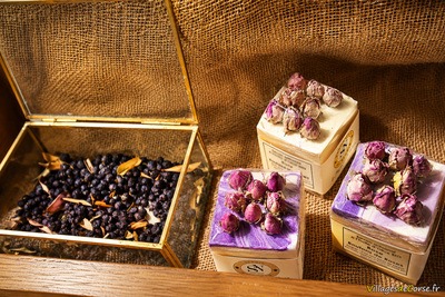 Savon artisanal corse à la rose - Savonnerie du Nebbiu à Patrimonio