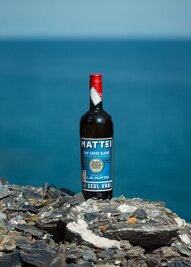 Bouteille de Cap Corse Blanc Mattei - Vin apéritif corse
