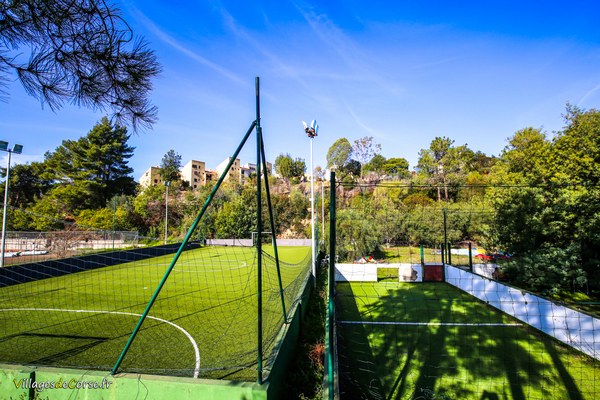 Aire de jeux : Terrain de Foot à Porticcio, Grosseto Prugna - Corse