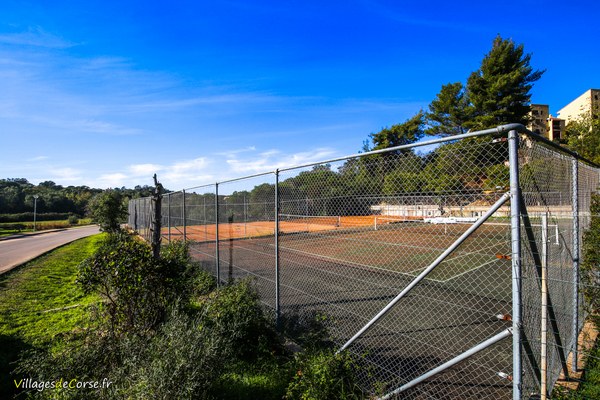 Aire de jeux : Terrain de Tennis, Grosseto Prugna - Corse