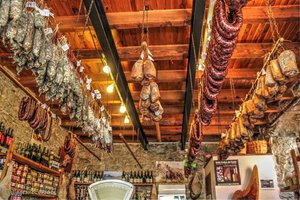 Come scegliere i salumi della Corsica?