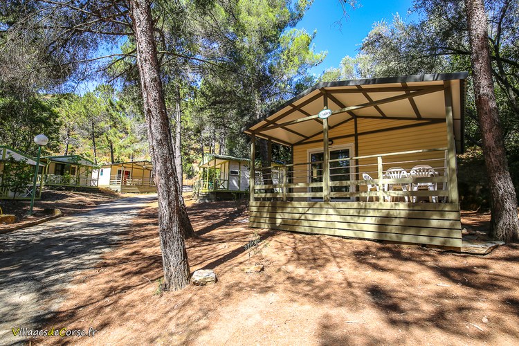 Bungalow de camping en Corse