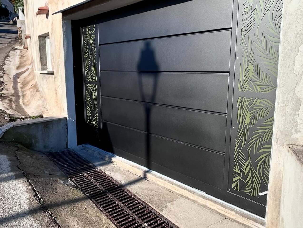 Porte de garage - Ferronnerie Corse