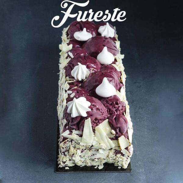 Buche de noel fruits rouges restaurant i fuletti penta di casinca corse