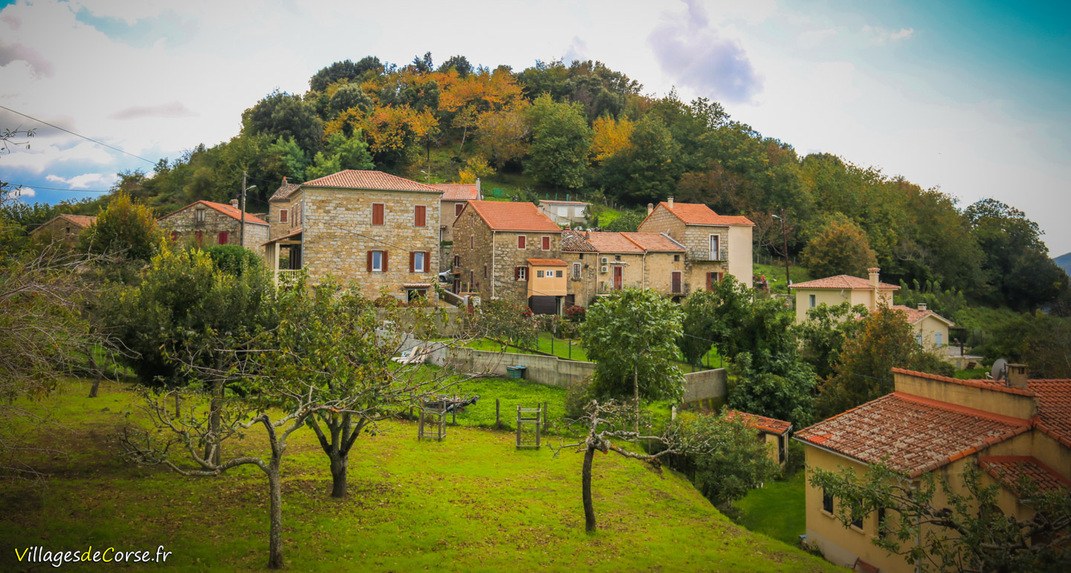 Village - Altagène
