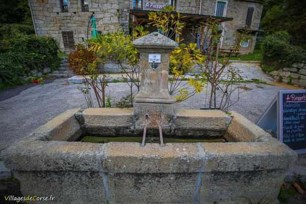 Fontaine - San Gavino di Carbini