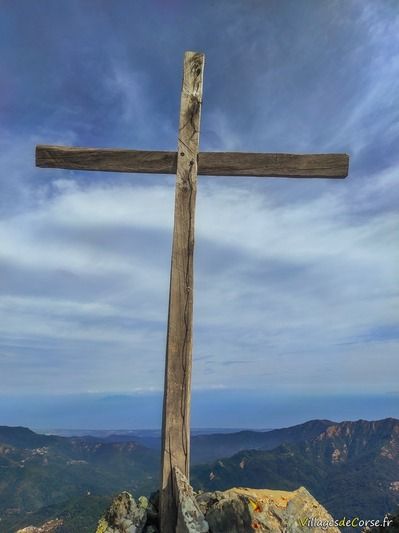 Croix San Petrone à Nocario, le 15/10/2023