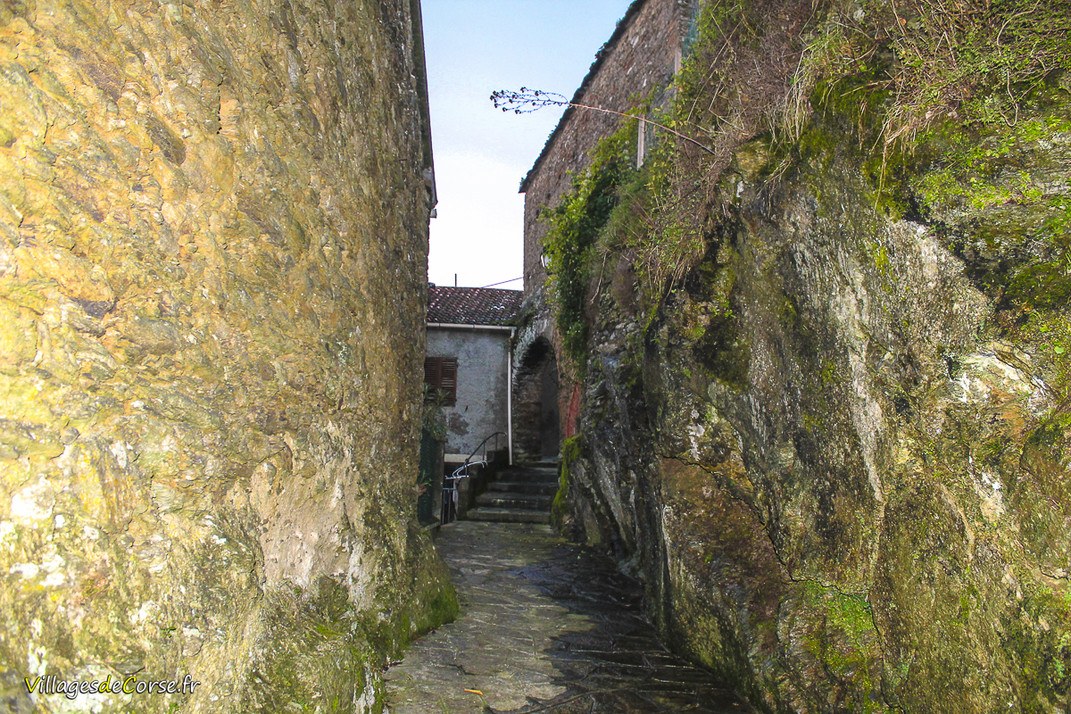 Alley - San Gavino d Ampugnani