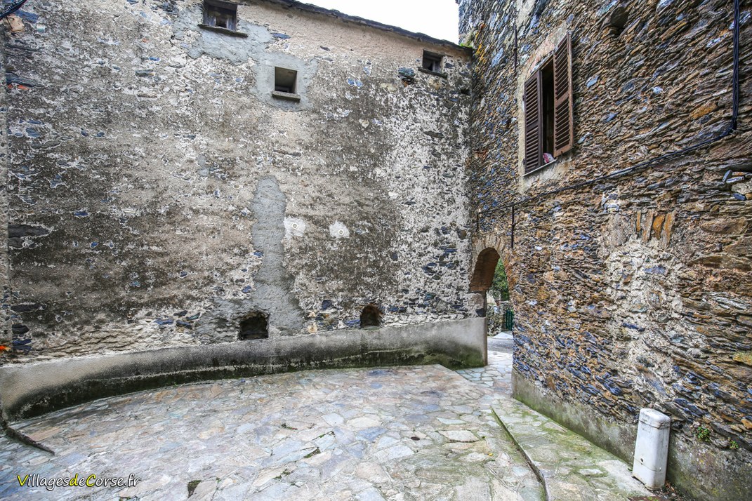 Maison en pierres - Santa Maria Poggio
